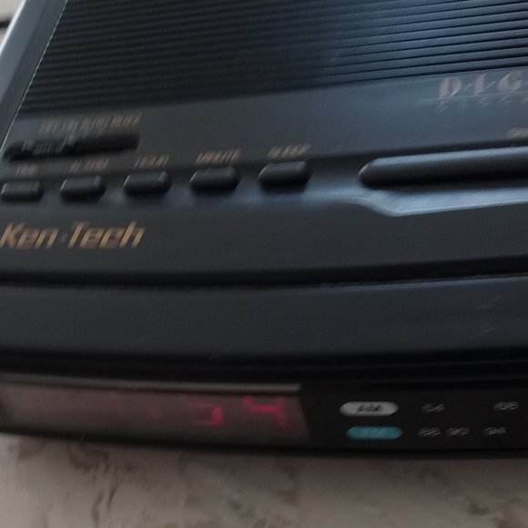 Ken-Tech Digital Radio Clock Tested Working Condition Electric &Battery Operarat - Picture 4 of 7